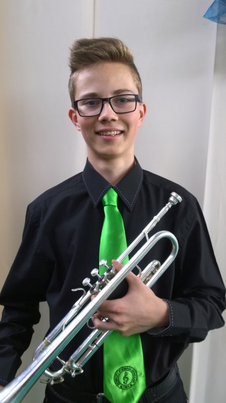 Pusztaszegi Ákos - trombita, vendégművész profilképe